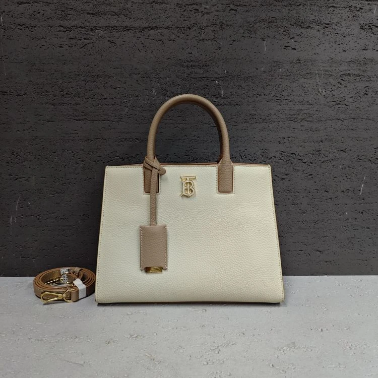 99新/博柏利/包包/[eva1229外场]/C14305675472