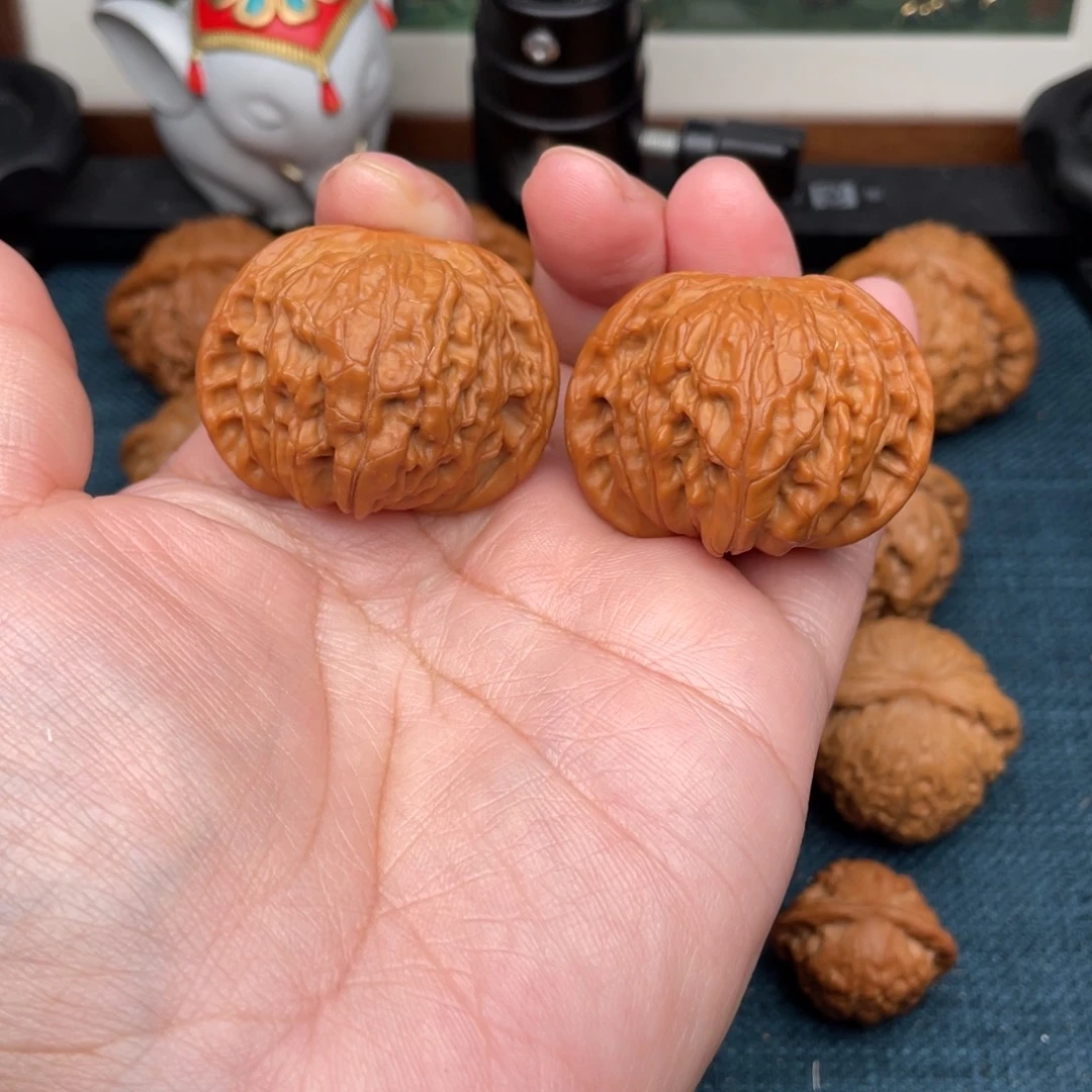 把件文玩核桃红皮正球磨41