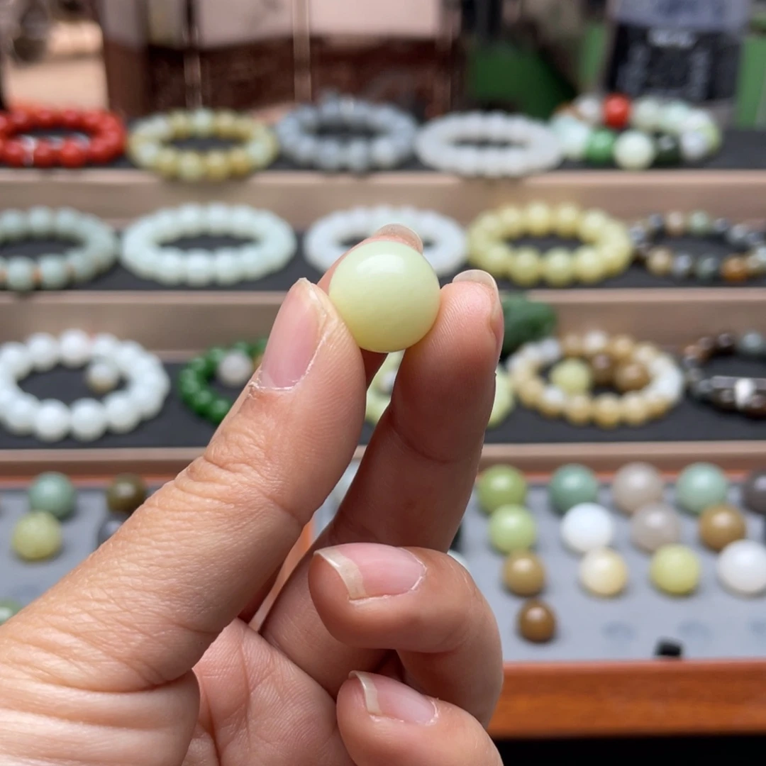 和田玉单珠14未镶嵌马**燕