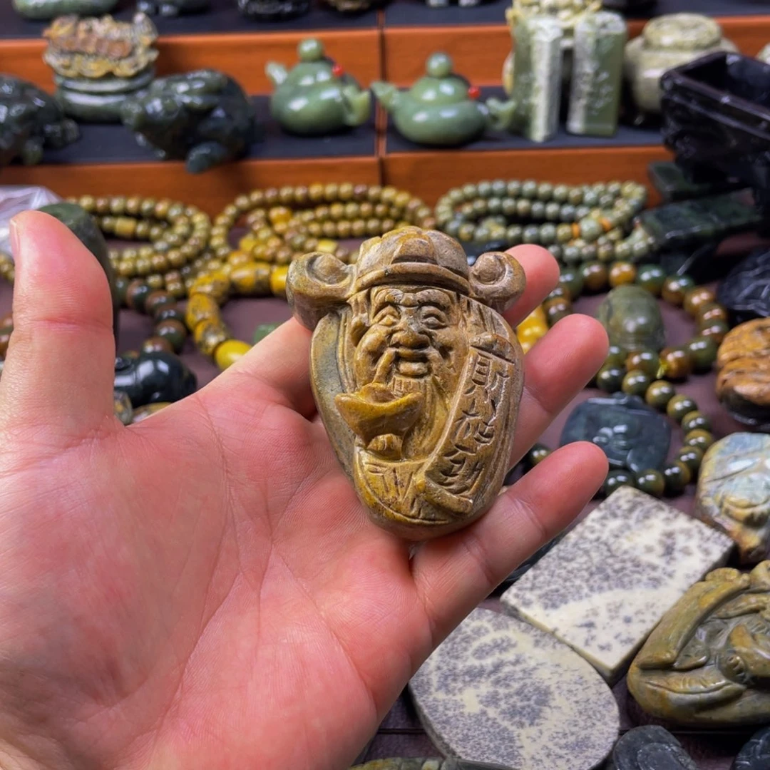 【闪购商品】未镶嵌岫岩河磨玉（透闪石质玉）挂件