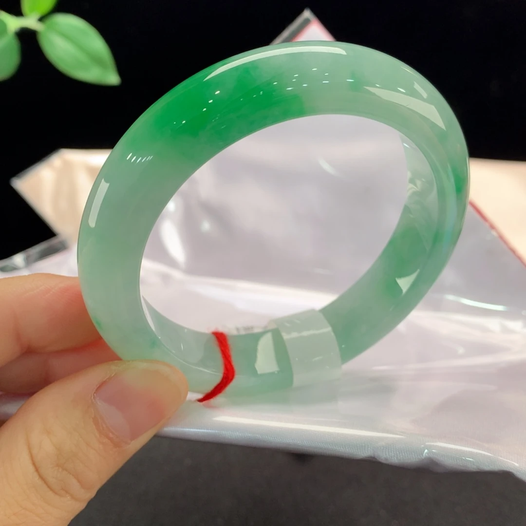 翡翠未镶嵌手镯0489