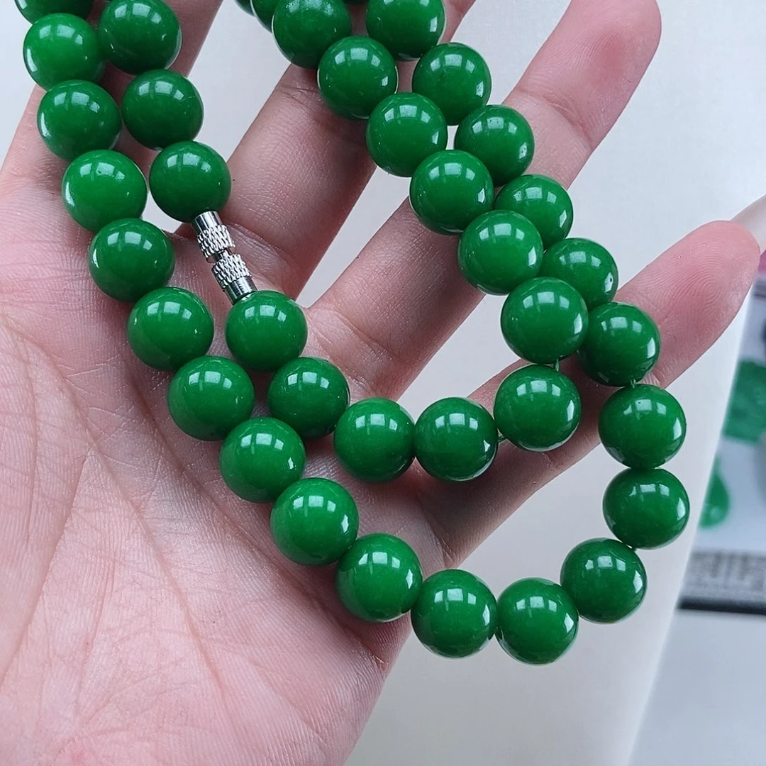 翡翠颈饰未镶嵌项链