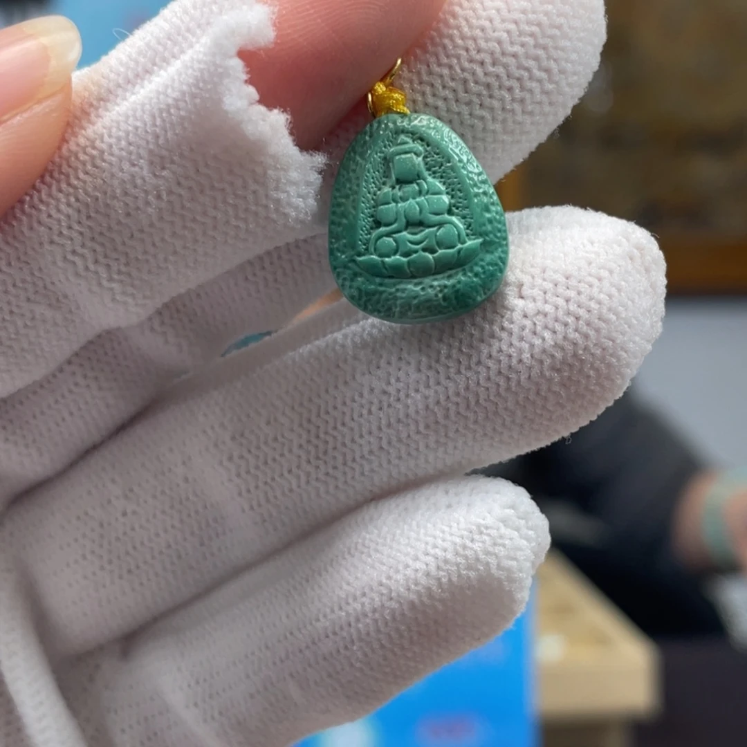 绿松石未镶嵌挂件