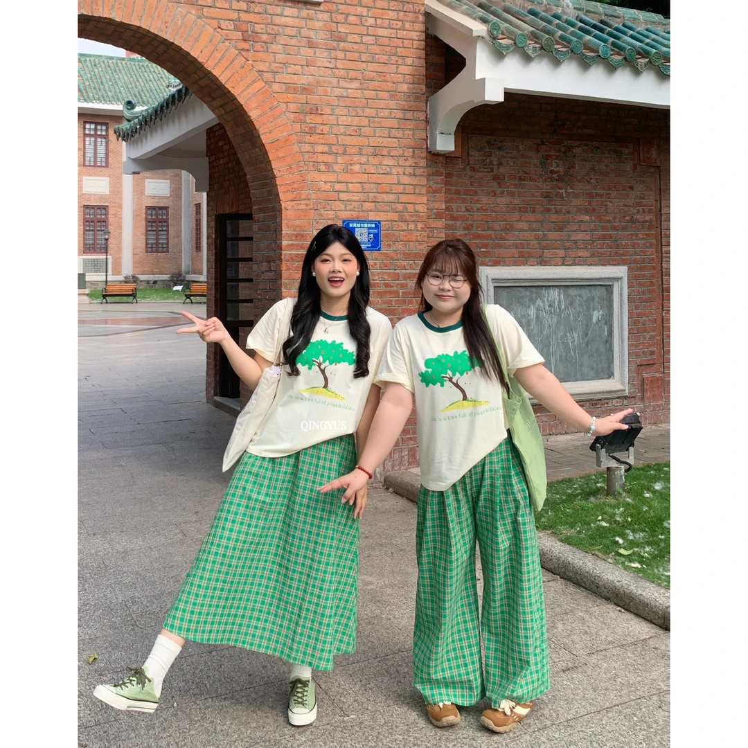 青屿衫-韩系苹果树印花显瘦T恤微胖设计感小众上衣春季大码女装