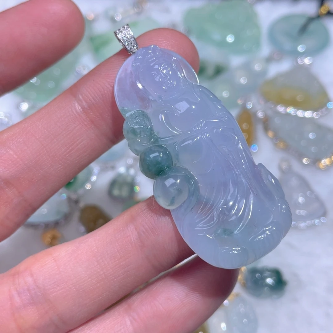 翡翠18K金镶嵌颈饰翡翠