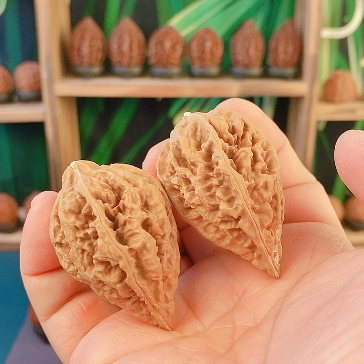 文玩核桃吊坠053钉子锤33尺