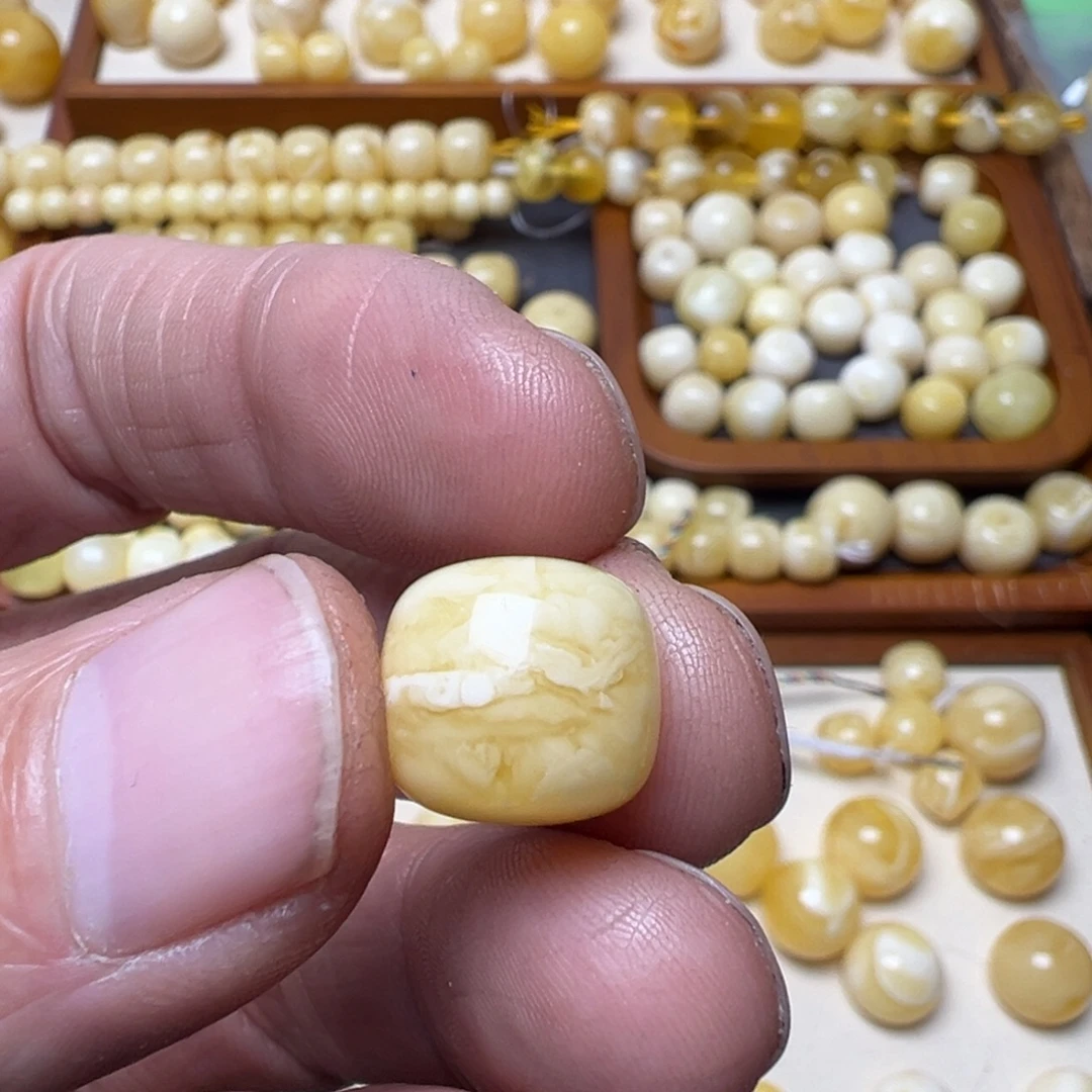 大***尔琥珀未镶嵌裸石琥珀蜜蜡