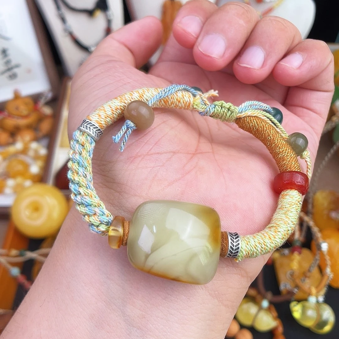 未镶嵌琥珀珠宝奇石