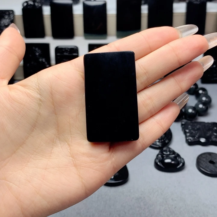 和田玉（墨玉）挂件未镶嵌