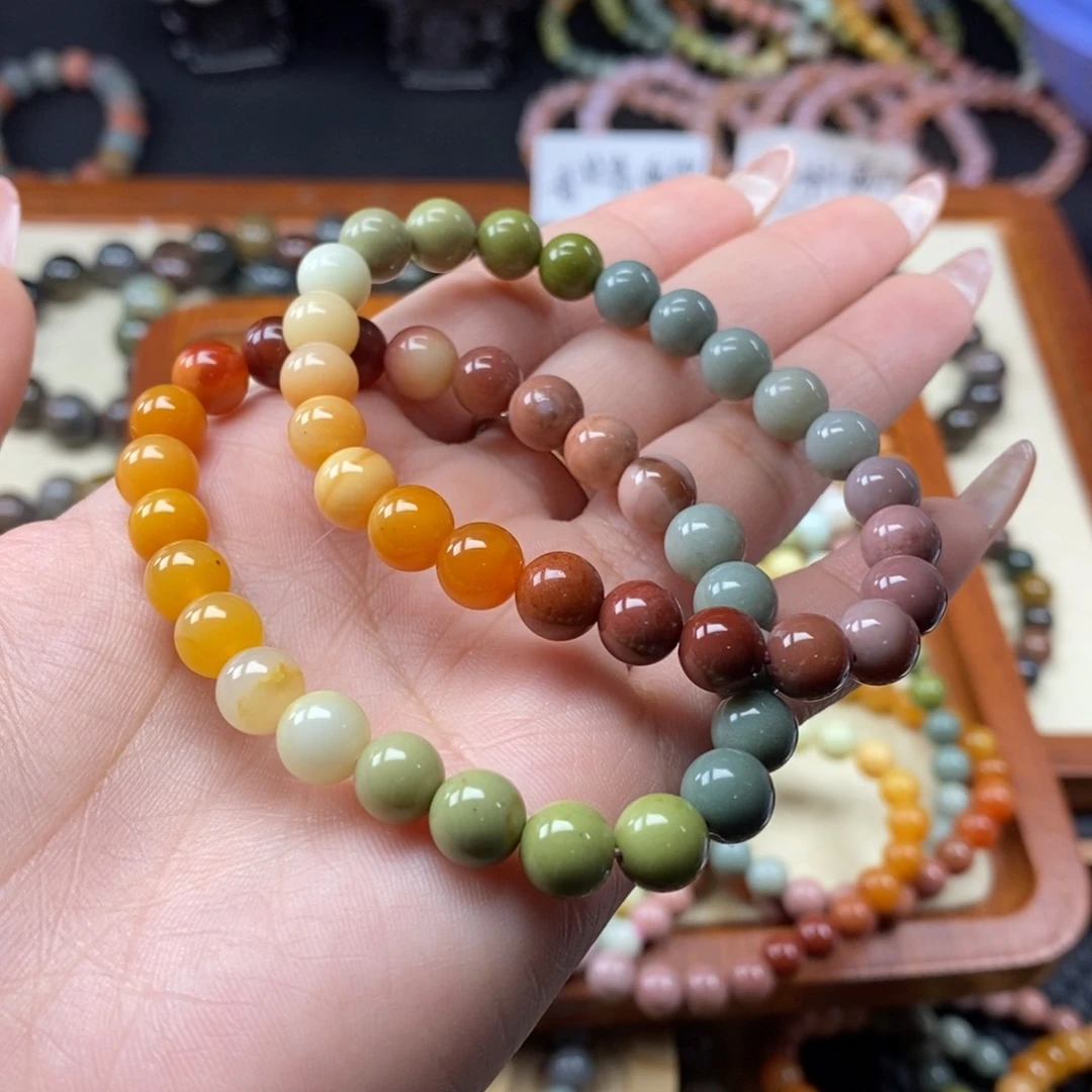 石英质玉手链未镶嵌好**?