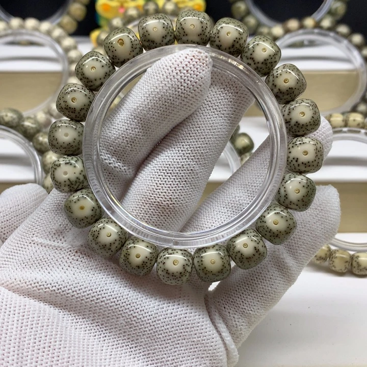 星月菩提手串17号 深灰大眼睛12/11