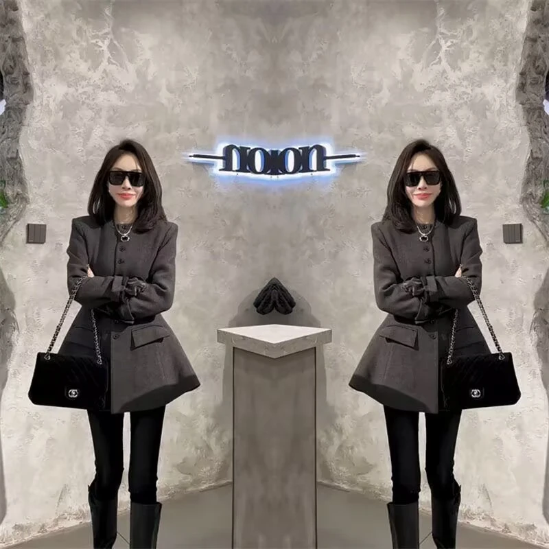 赫本风精致气质时尚二棉外套女2025冬季新款长袖小蛮腰中长款外套