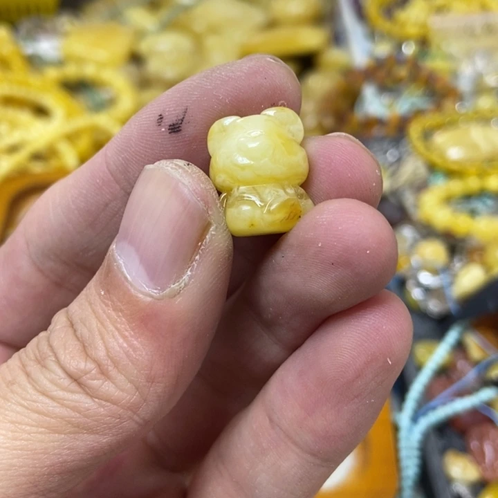 裸石蜜蜡未镶嵌吊坠