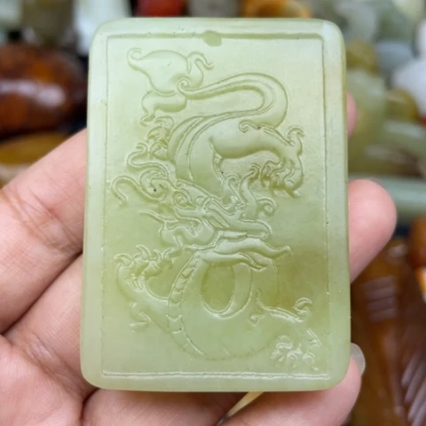 蛇纹石玉未镶嵌颈饰27