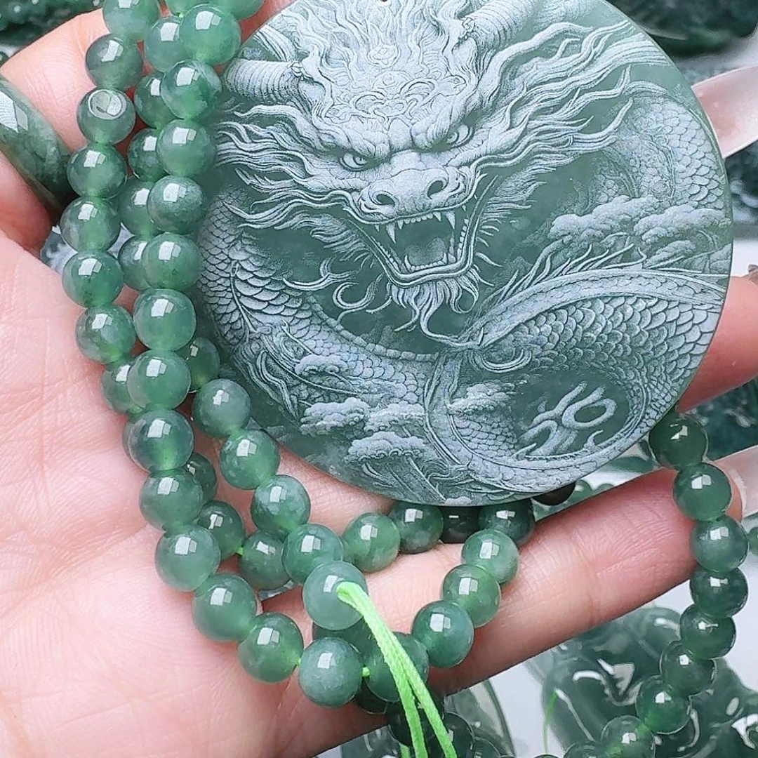 翡翠未镶嵌颈饰111