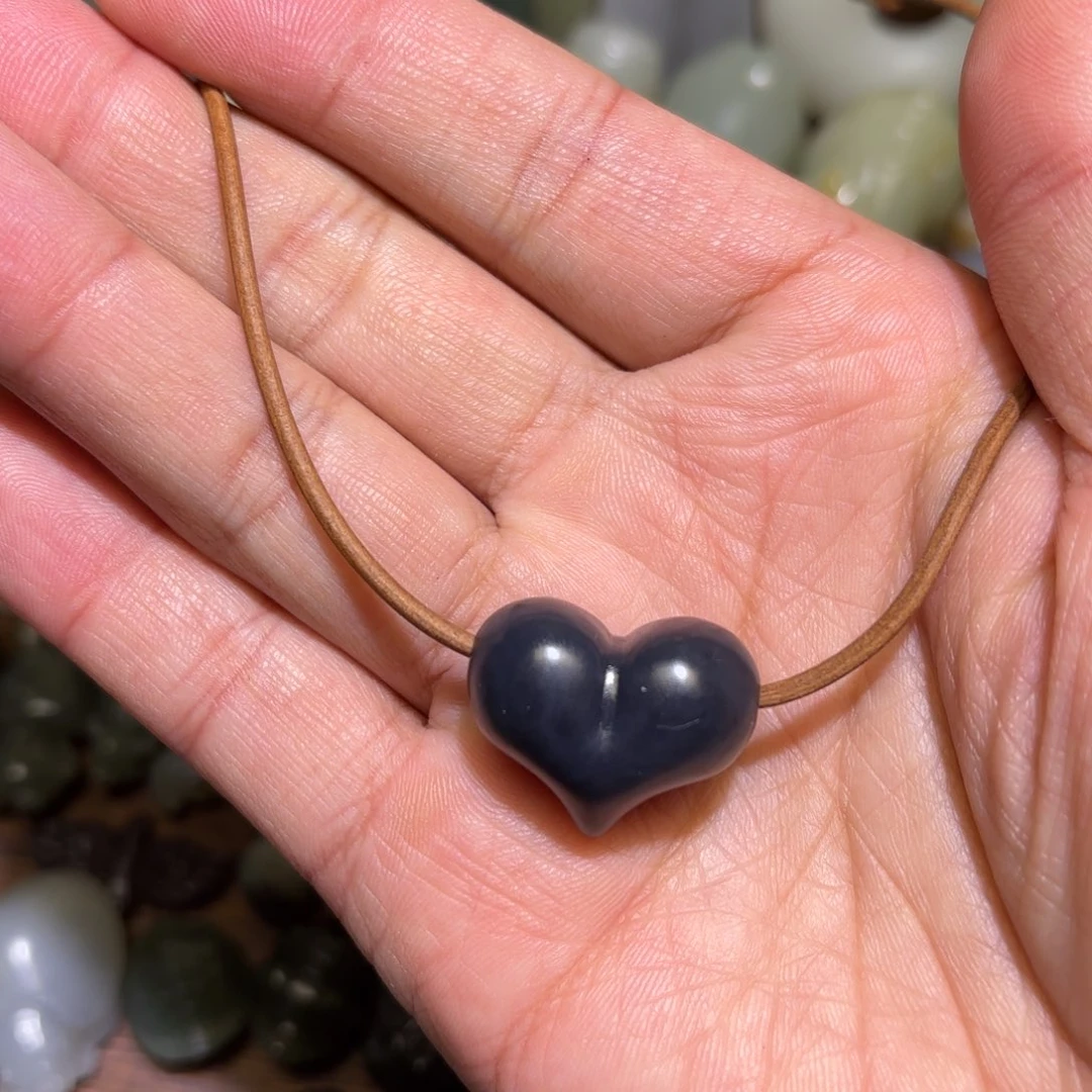 和田玉未镶嵌珠宝半成品