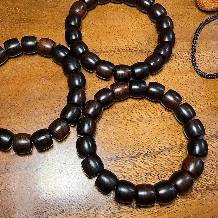 柏木（崖柏）全陈化老料把件串发一条