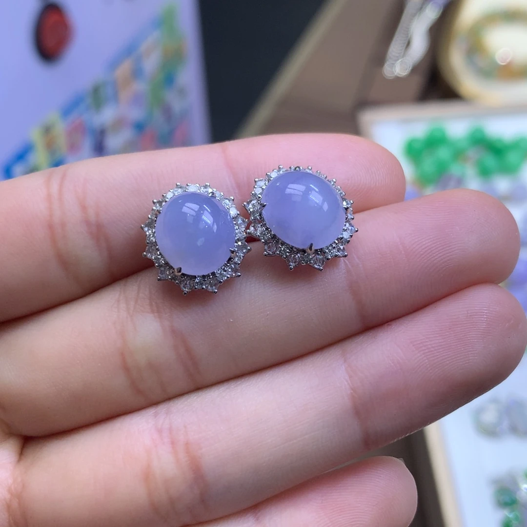 翡翠18K金镶嵌颈饰翡翠