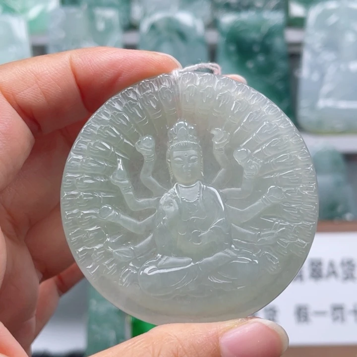 颈饰未镶嵌翡翠千手观音