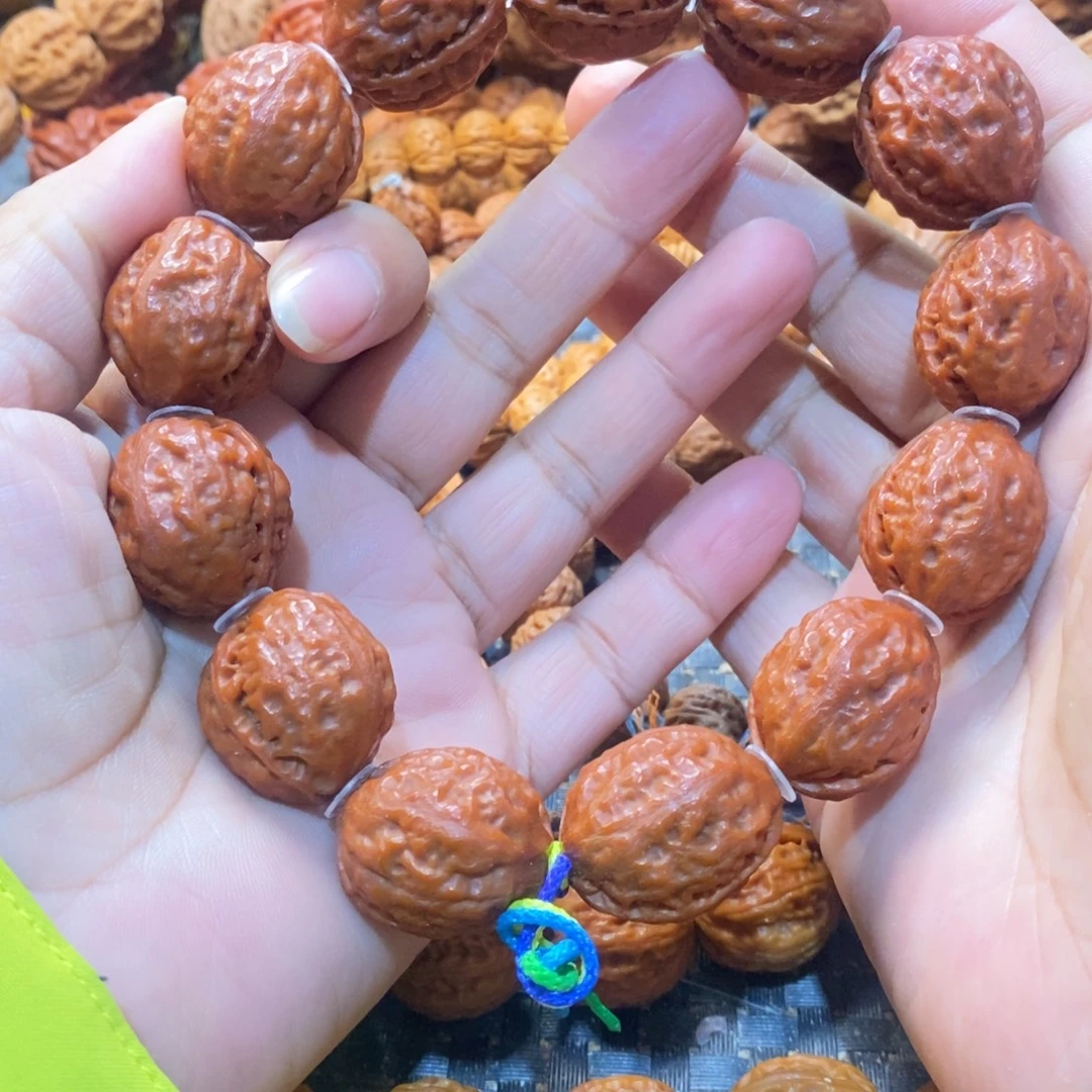 文玩核桃吊坠荔枝纹红枣