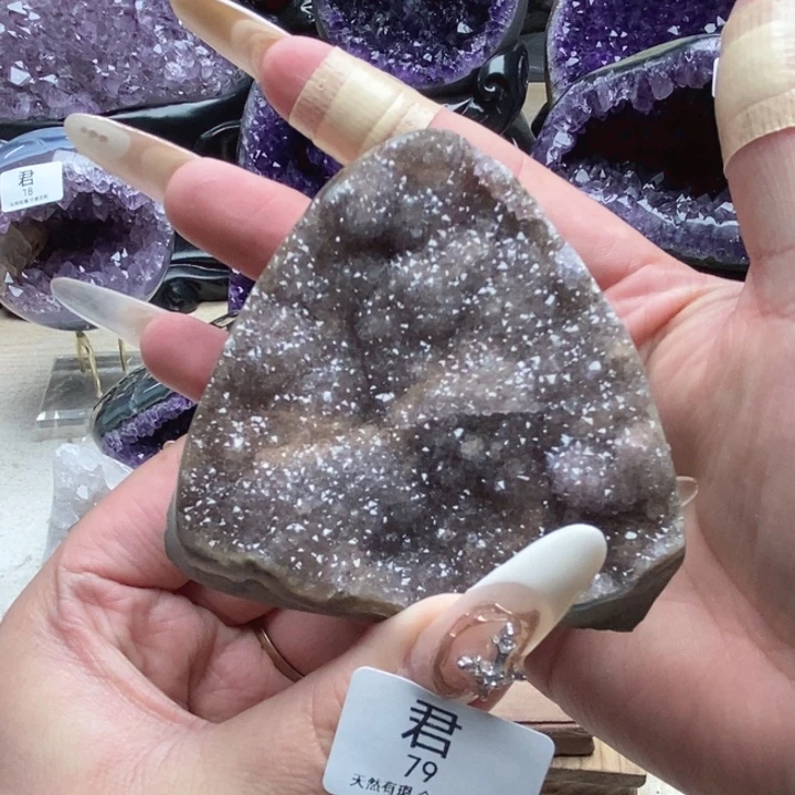 紫晶大型摆件（非配饰）未镶嵌
