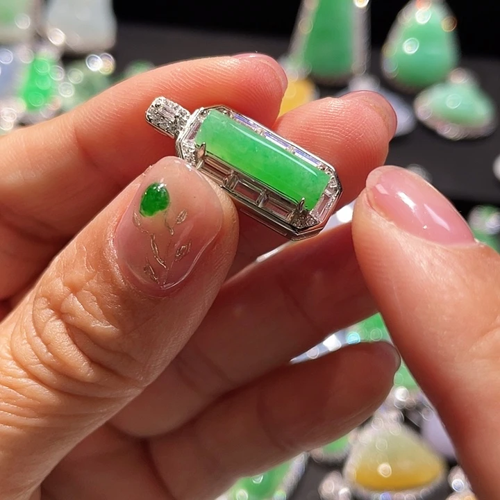 翡翠银S925镶嵌颈饰