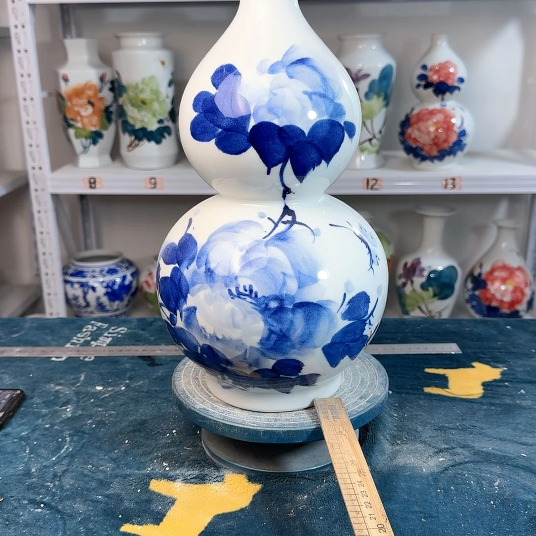 摆件景德镇陶瓷胡清牡