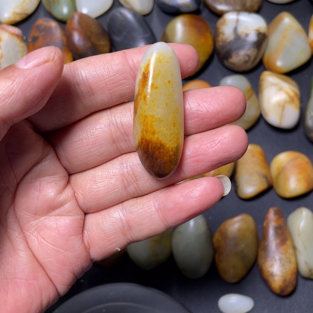 和田玉（子料）未镶嵌挂件