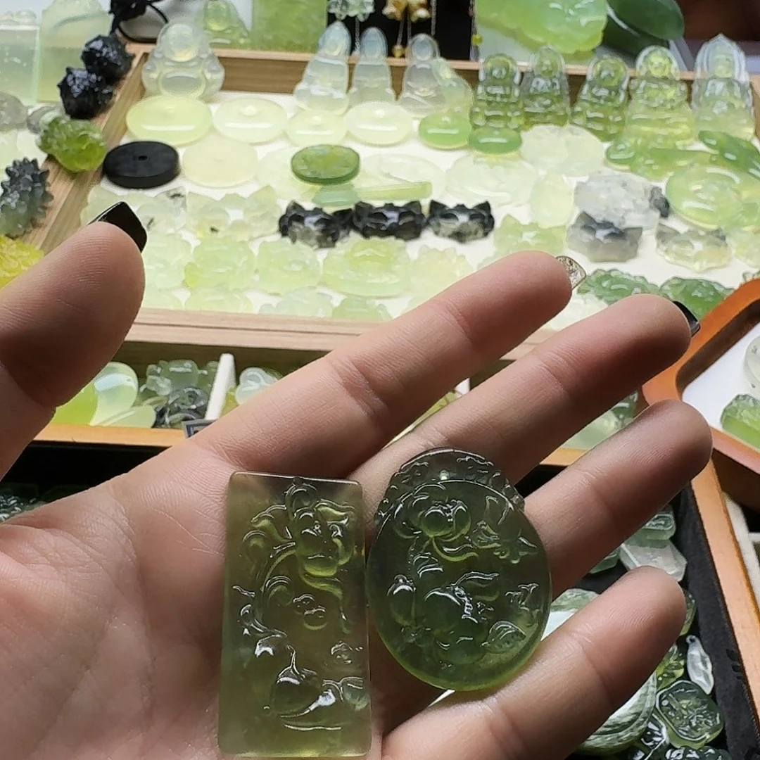 ****.蛇纹石玉合金颈饰