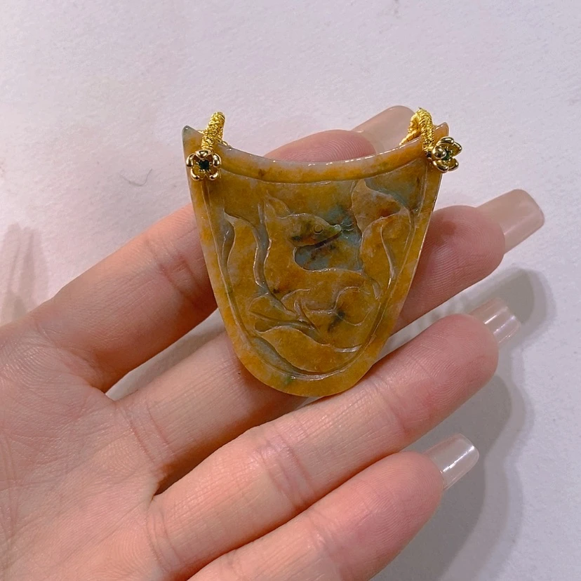 【闪购商品】翡翠未镶嵌颈饰吊坠