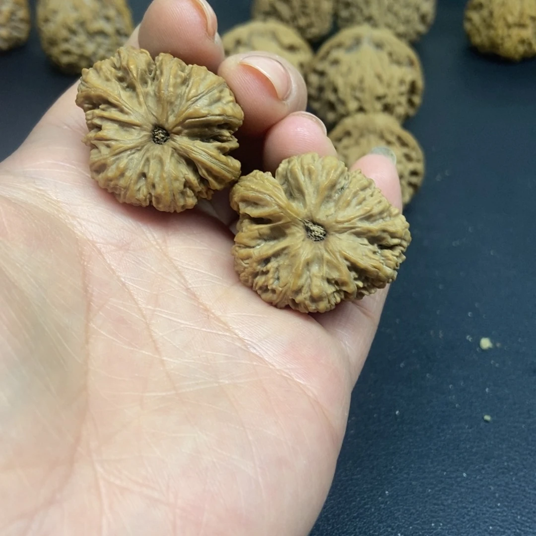 文玩核桃吊坠不*@可口可乐