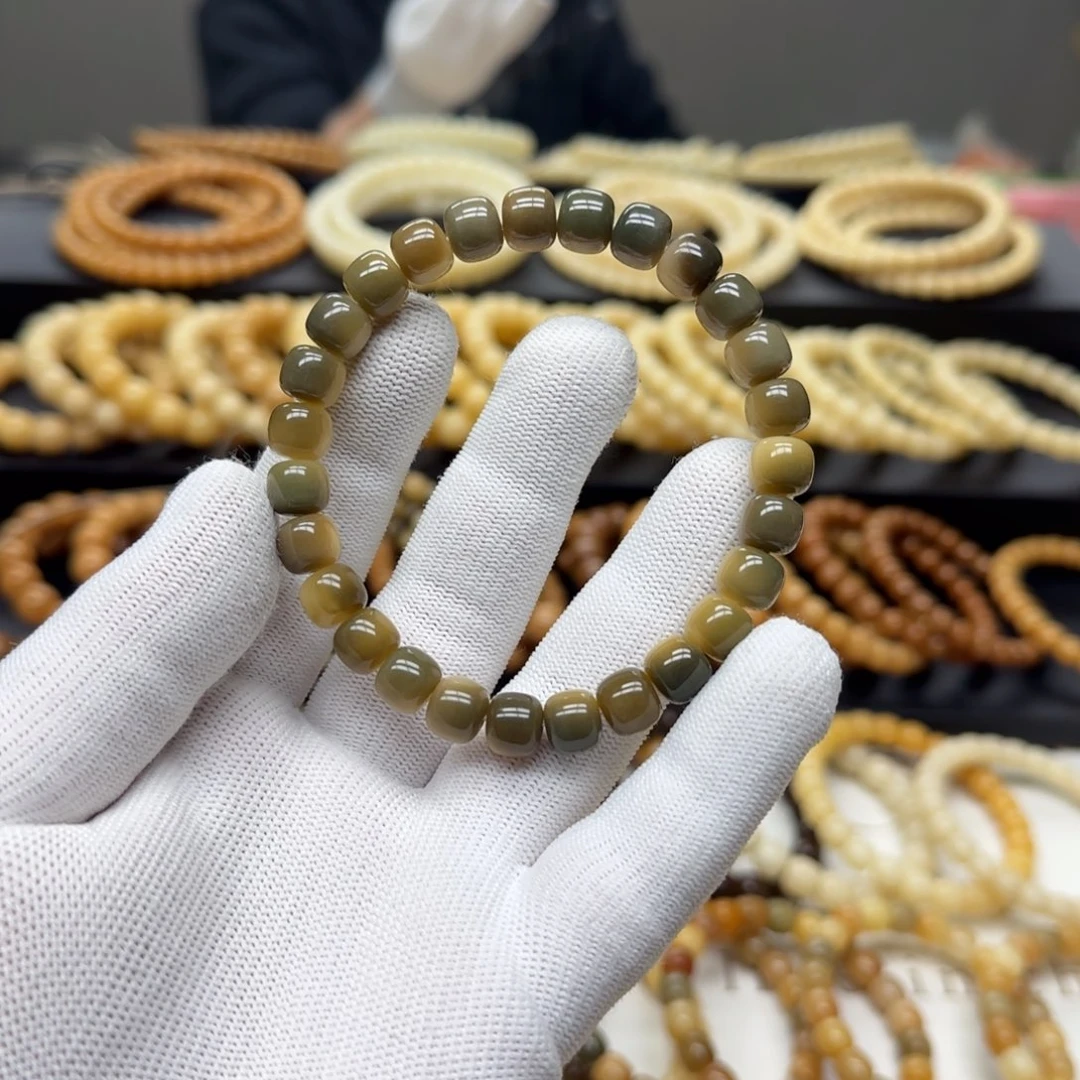 手串菩提根/象牙果8×9 5年 鬼工