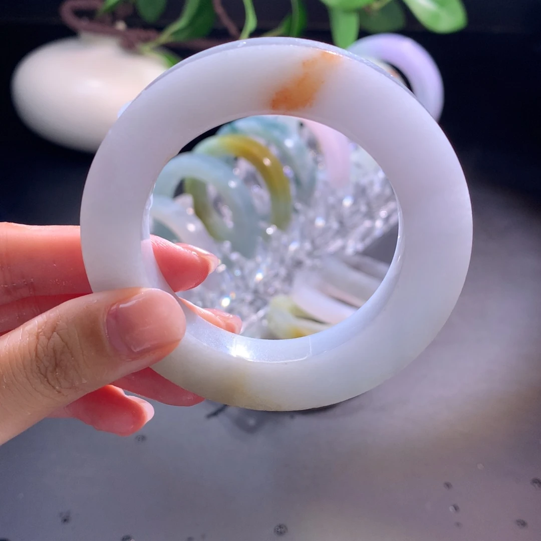 未镶嵌翡翠手镯定制翡翠