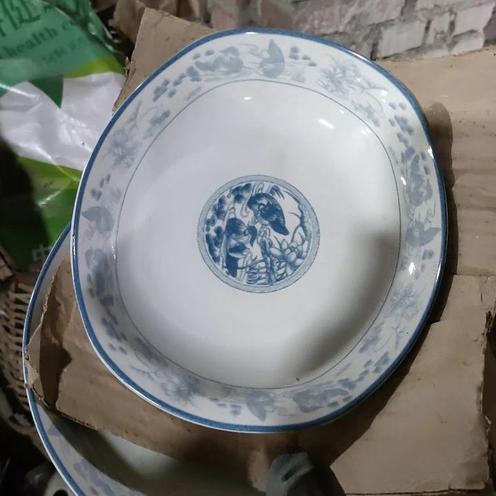 摆件陶瓷盘子碗啥都有