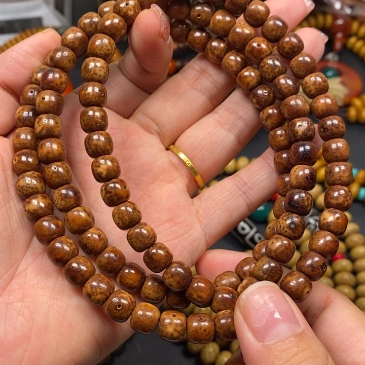 吊坠星月菩提虎皮玉华