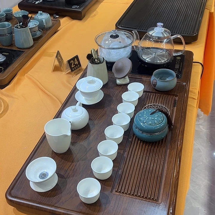 饿也哭颇多啊哦哦