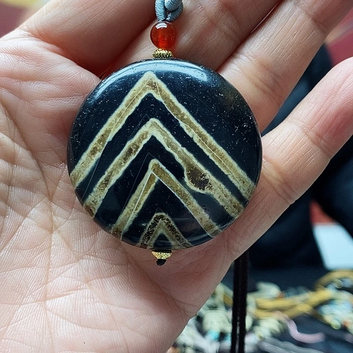 玛瑙/玉髓颈饰合金