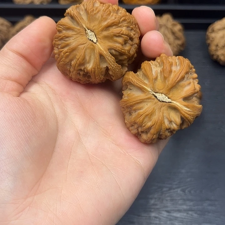 核桃秦岭文玩核桃