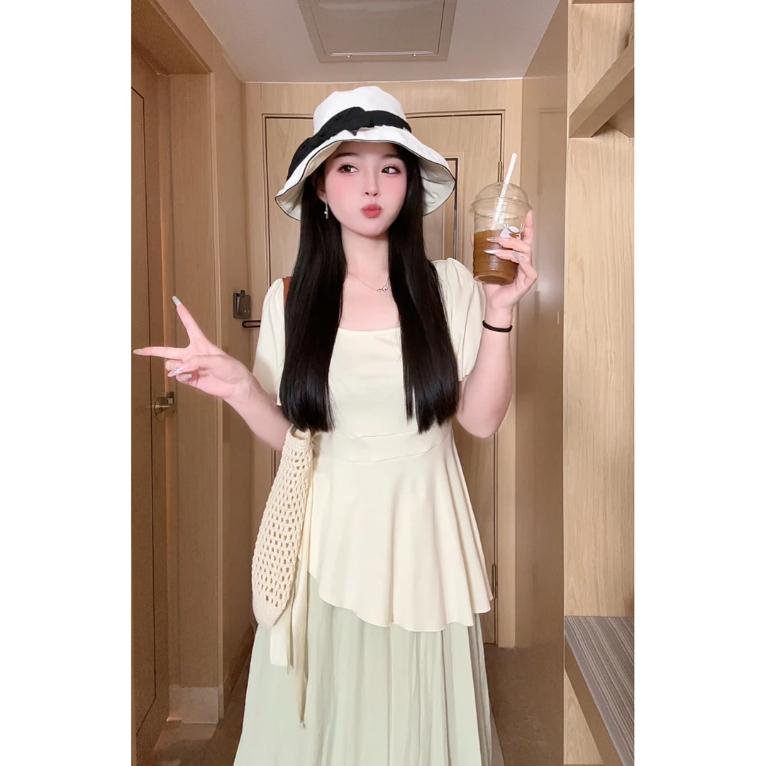 【现货】胖mm夏季遮肉显瘦上衣大码不规则下摆U领百搭短袖T恤05039