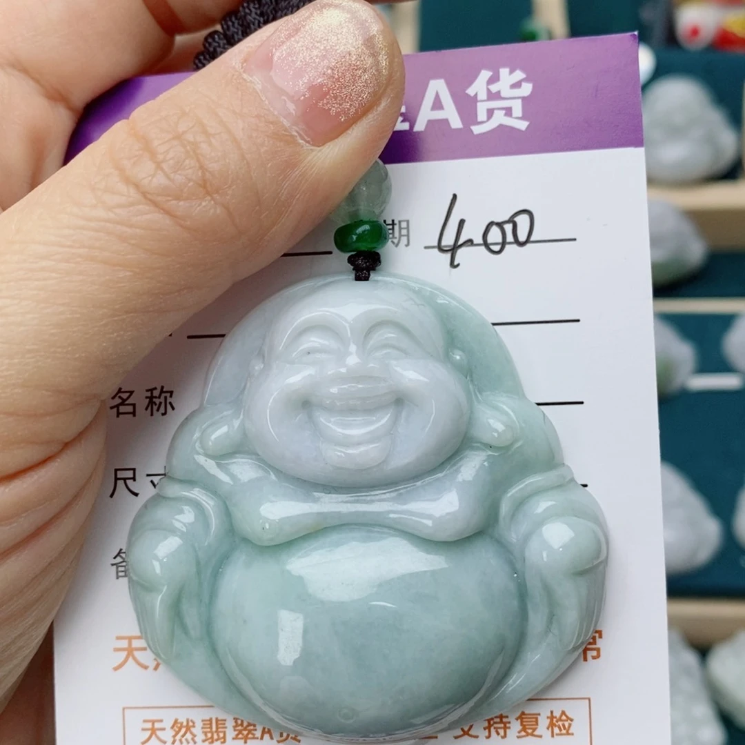 翡翠未镶嵌颈饰佛公