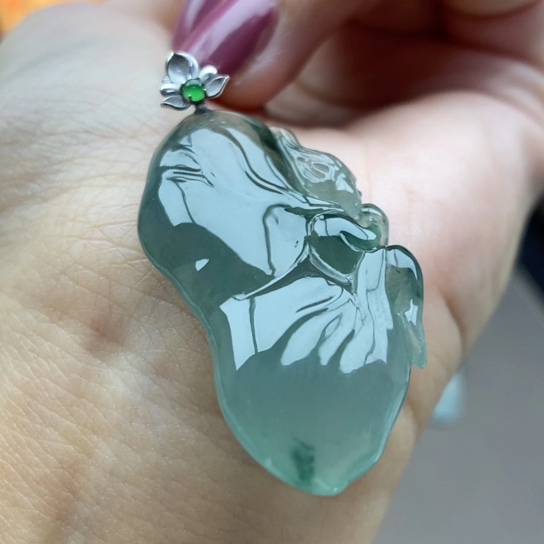 翡翠18K金镶嵌颈饰吊坠23