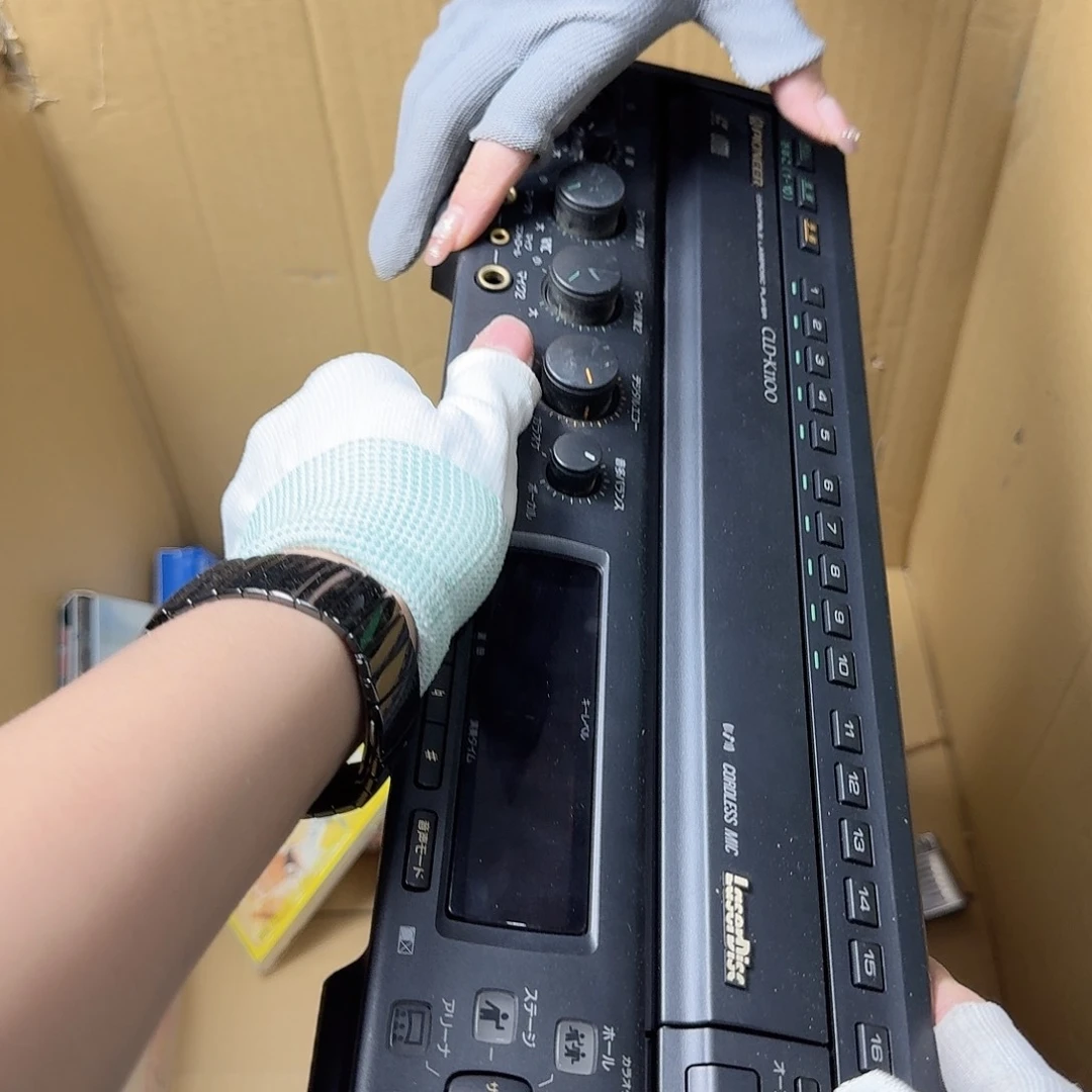 马***急中古商品，瑕疵品，不保好坏。134