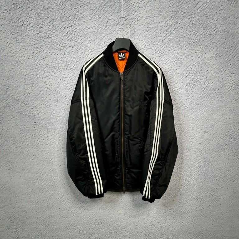 未使用 Balenciaga/巴黎世家  FW22 条纹拉链长袖 正常版型夹克