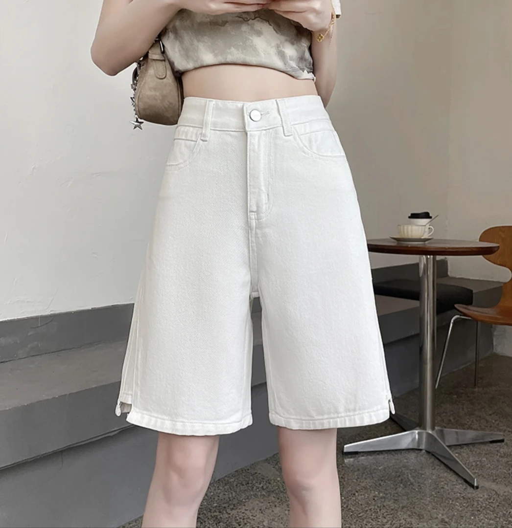 白色刺绣牛仔短裤女2025夏季开叉国风绣花米白色五分裤子户外夏