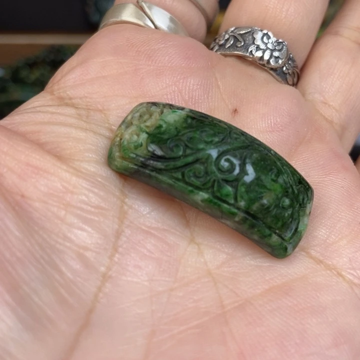 翡翠散珠手牌有沧桑