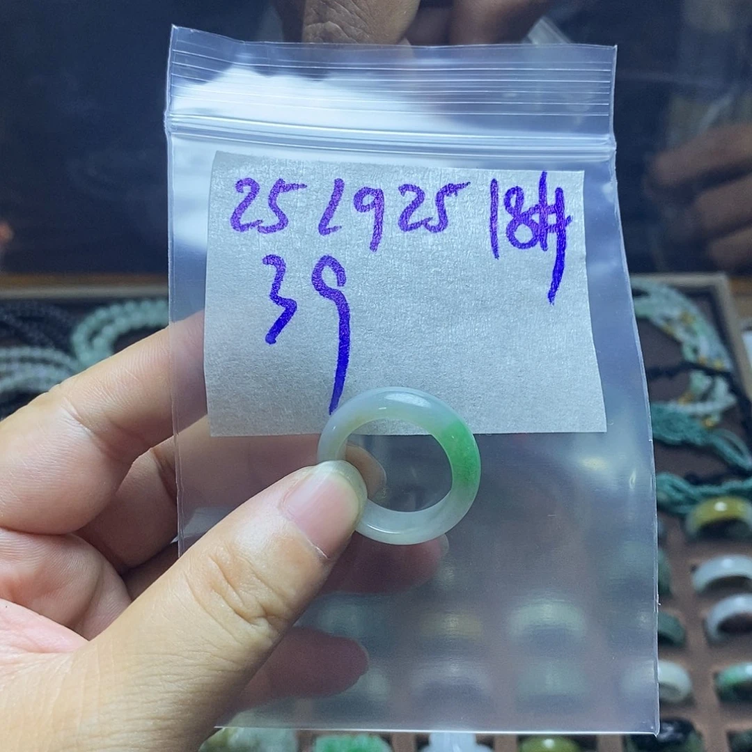 未镶嵌定制翡翠玉*花