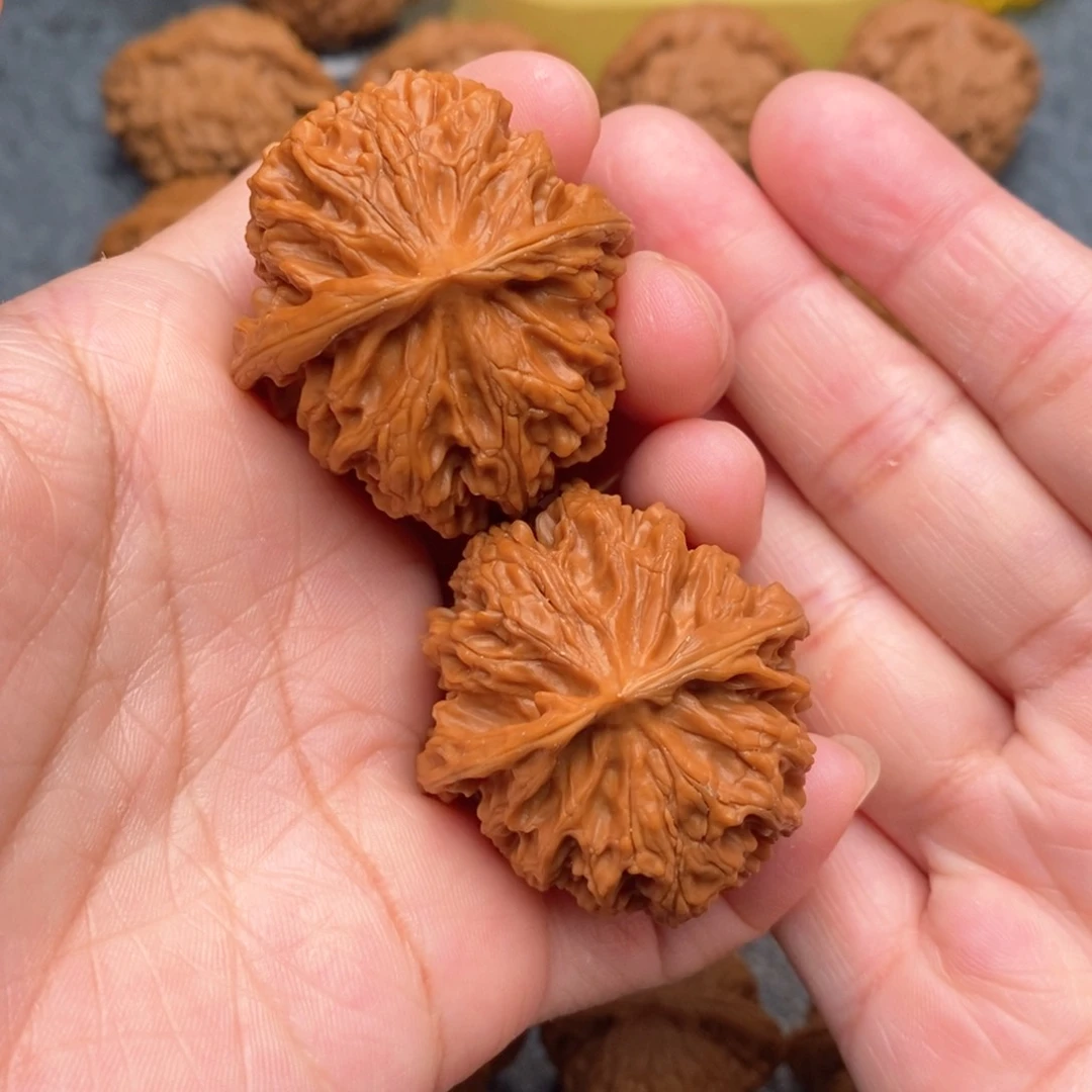 文玩核桃把件精品红皮苹果39+重40.5克