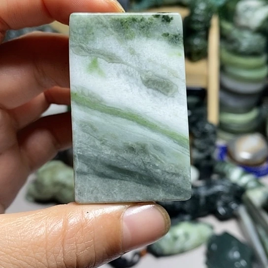 独山玉未镶嵌珠宝半成品