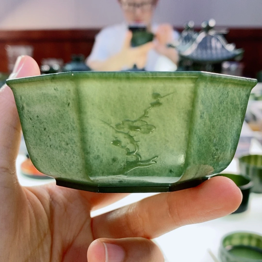 未镶嵌和田玉（青玉）摆件微瑕