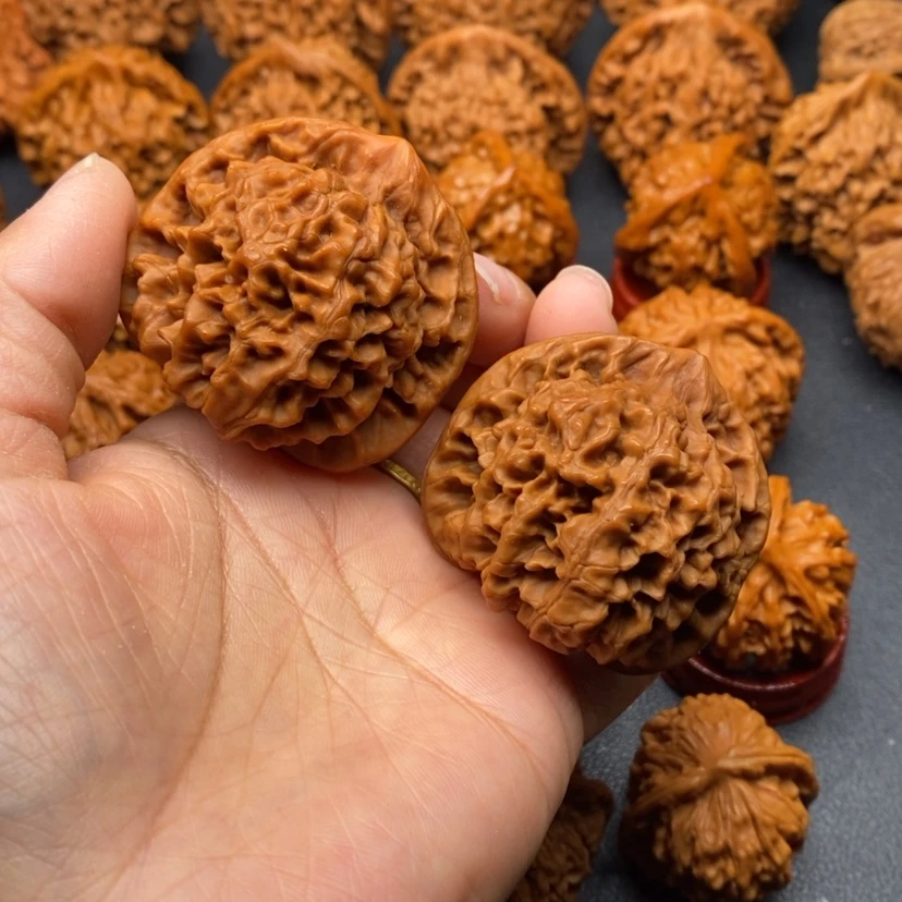 【闪购商品】文玩核桃把件雨**我官帽